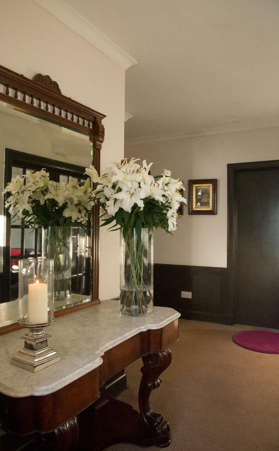 Aaron Glen Guest House Loanhead ภายนอก รูปภาพ