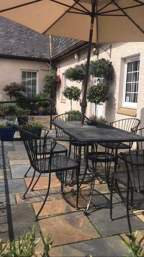 Aaron Glen Guest House Loanhead ภายนอก รูปภาพ
